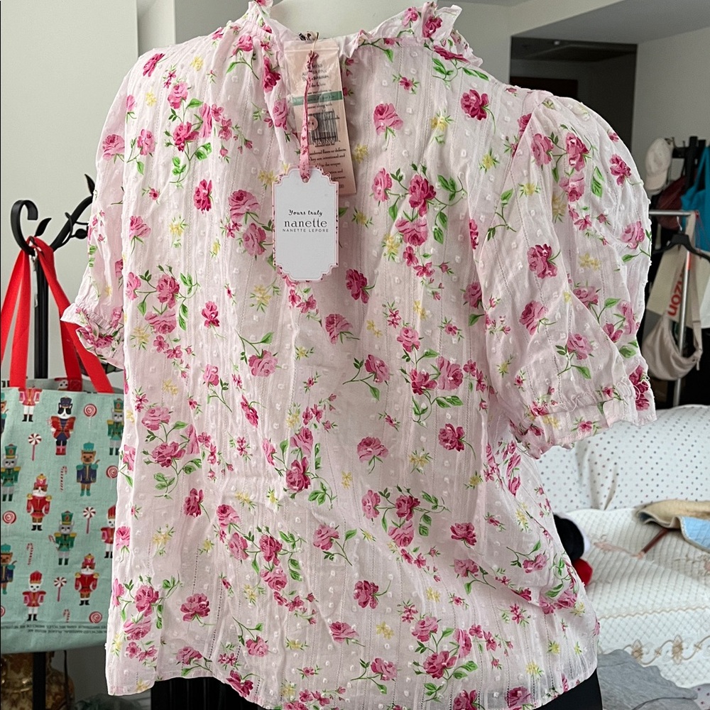 Nanette Lepore Pink Floral Button-Up Blouse L New - Picture 3 of 5